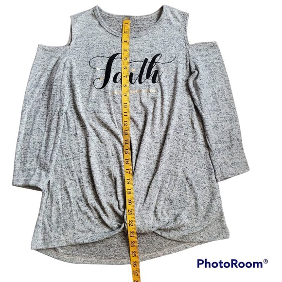 Ava James Womens Cold Shoulder 3/4 Sleeve Knot Front Knit Blouse Gray Medium NWT - Picture 11 of 11